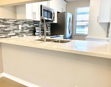 2750 Forest Hills Boulevard - Photo Thumbnail 13