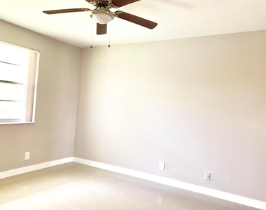 2750 Forest Hills Boulevard - Photo Thumbnail 27