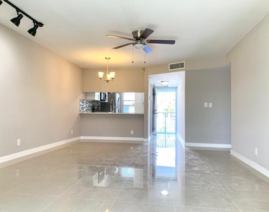 2750 Forest Hills Boulevard - Photo Thumbnail 4