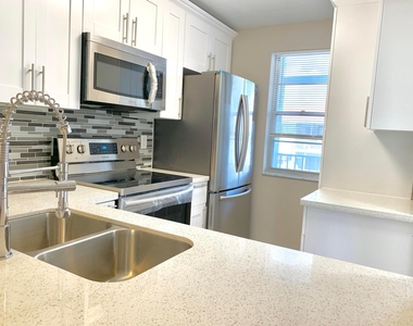 2750 Forest Hills Boulevard - Photo Thumbnail 18