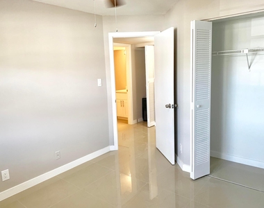 2750 Forest Hills Boulevard - Photo Thumbnail 22
