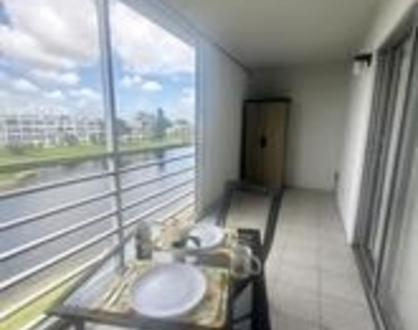 4037 Harwood D - Photo Thumbnail 13