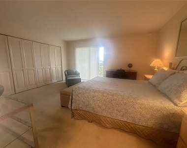 4037 Harwood D - Photo Thumbnail 8