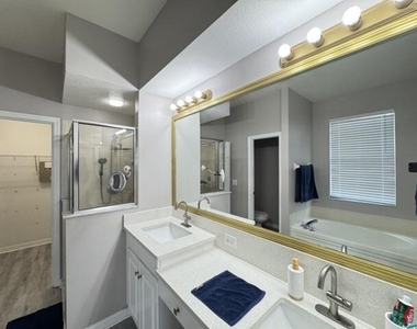 10868 Standing Stone Drive - Photo Thumbnail 22