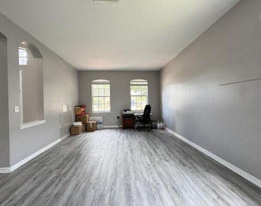 10868 Standing Stone Drive - Photo Thumbnail 6