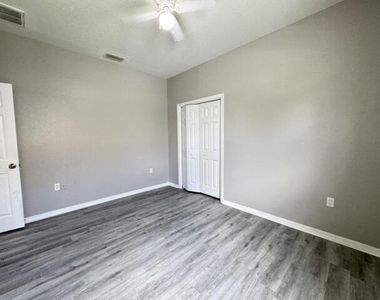 10868 Standing Stone Drive - Photo Thumbnail 31