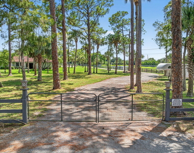 17218 Shetland Lane - Photo Thumbnail 26