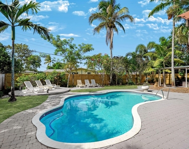 401 Nw 21st Court - Photo Thumbnail 34