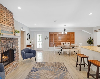 401 Nw 21st Court - Photo Thumbnail 11