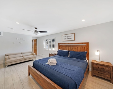 401 Nw 21st Court - Photo Thumbnail 30