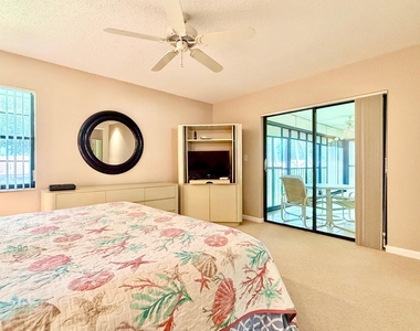 10678 Ocean Palm Way - Photo Thumbnail 22