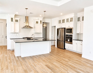 10083 Nw Dreamweaver Road - Photo Thumbnail 2