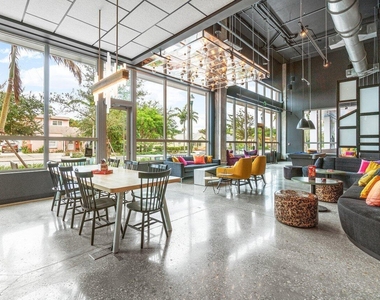 236 Se 5th Avenue - Photo Thumbnail 19