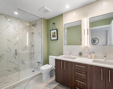 236 Se 5th Avenue - Photo Thumbnail 13