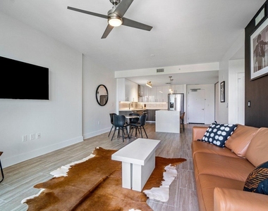 236 Se 5th Avenue - Photo Thumbnail 7