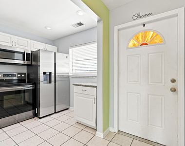 13521 S Indian River Drive - Photo Thumbnail 8