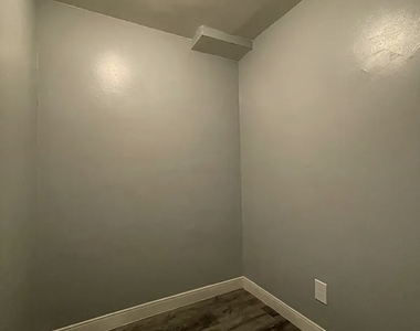 677 Marcy Avenue - Photo Thumbnail 6