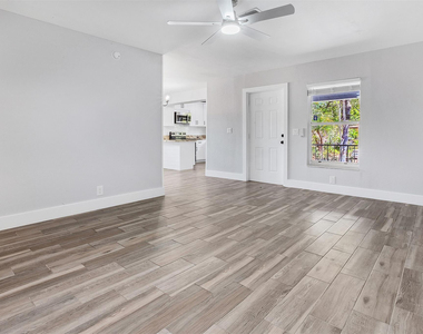 10131 Nw 35th Street - Photo Thumbnail 4
