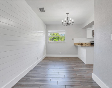 10131 Nw 35th Street - Photo Thumbnail 7