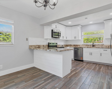 10131 Nw 35th Street - Photo Thumbnail 8