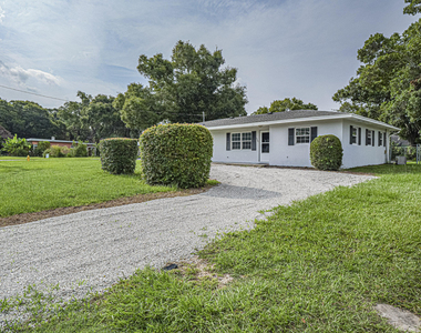 2075 37th Avenue - Photo Thumbnail 2