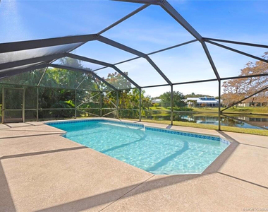 3074 Ne Loquat Lane - Photo Thumbnail 24