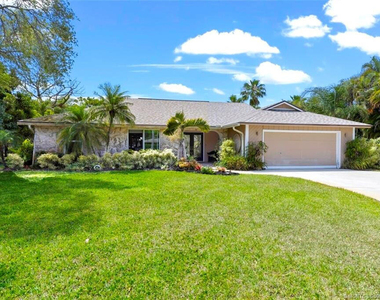 3074 Ne Loquat Lane - Photo Thumbnail 2