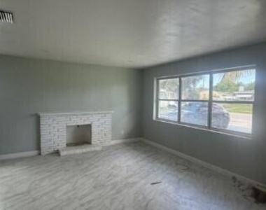 2329 Fairway Drive - Photo Thumbnail 2