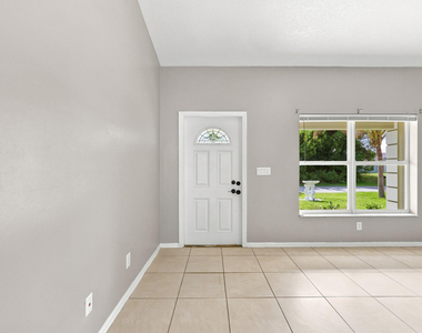 3102 Sw Cathedral Street - Photo Thumbnail 4