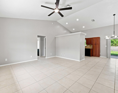 3102 Sw Cathedral Street - Photo Thumbnail 5