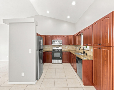 3102 Sw Cathedral Street - Photo Thumbnail 10