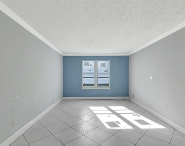 2301 N Congress Avenue - Photo Thumbnail 7