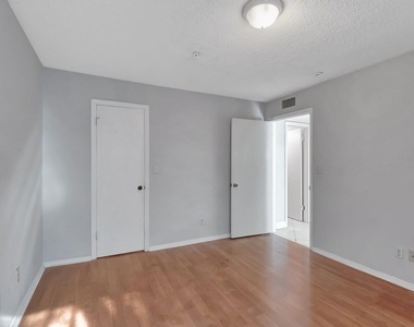 2301 N Congress Avenue - Photo Thumbnail 17