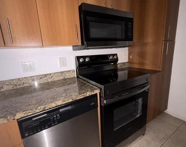 1000 Crystal Way - Photo Thumbnail 6