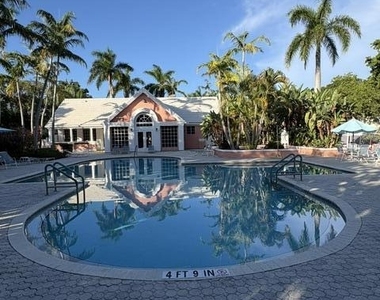 1000 Crystal Way - Photo Thumbnail 15