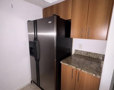 1000 Crystal Way - Photo Thumbnail 4