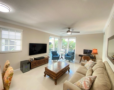 225 Ne 1st Street - Photo Thumbnail 10