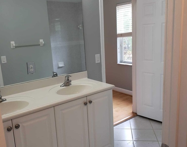 833 Sw 167th Avenue - Photo Thumbnail 30