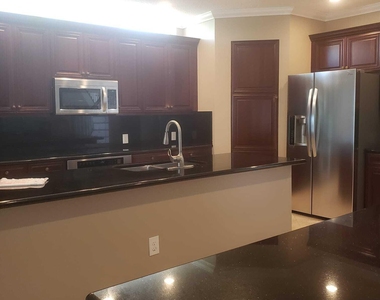 833 Sw 167th Avenue - Photo Thumbnail 5