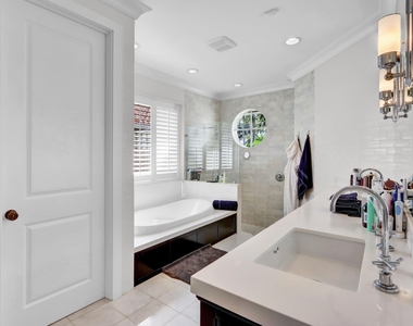 5866 St Annes Way - Photo Thumbnail 11