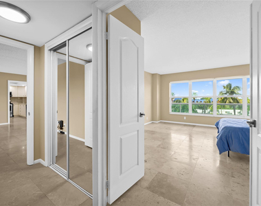 3900 Galt Ocean Drive - Photo Thumbnail 18