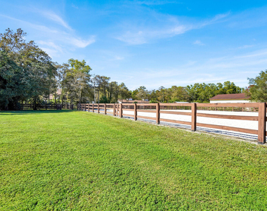 11231 Ira Lane - Photo Thumbnail 12
