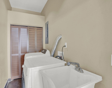 11231 Ira Lane - Photo Thumbnail 27