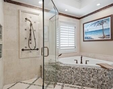 965 Pebble Lane - Photo Thumbnail 14