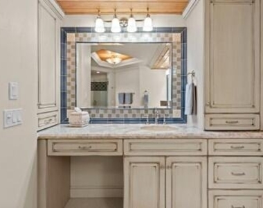 965 Pebble Lane - Photo Thumbnail 22