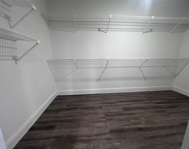 17350 Nw 68th Avenue - Photo Thumbnail 4