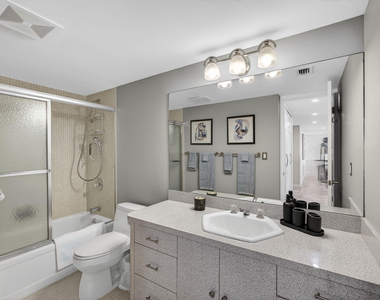 4200 N Ocean Drive - Photo Thumbnail 52
