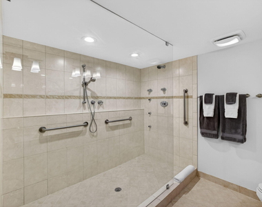4200 N Ocean Drive - Photo Thumbnail 46