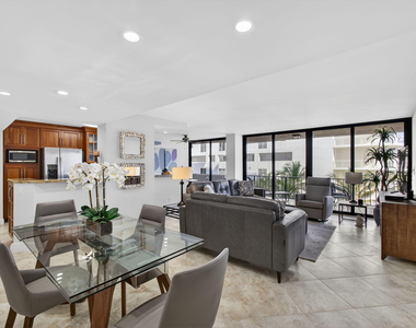 4200 N Ocean Drive - Photo Thumbnail 27