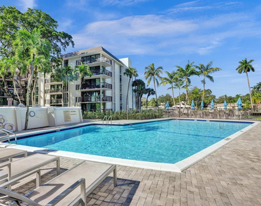 1301 River Reach Drive - Photo Thumbnail 5